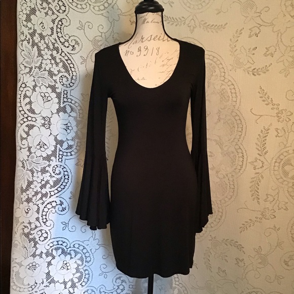 LaMade- Fitted Flutter Sleeve Dress - Picture 3 of 7